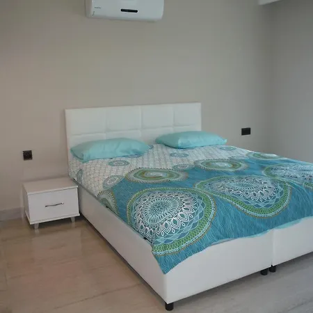 Zen Apartment Side